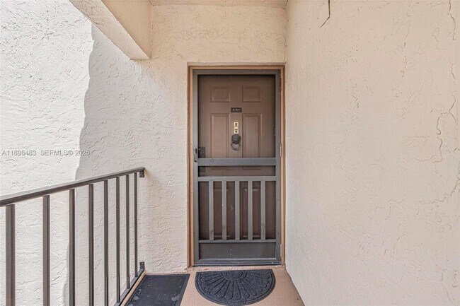 Photo - 7507 La Paz Blvd Unidad 407