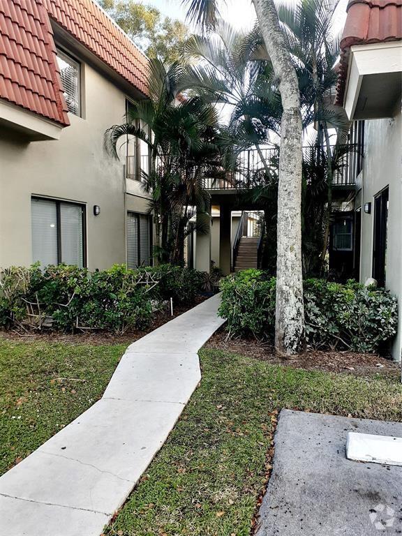 Building Photo - 11374 Royal Palm Blvd Rental