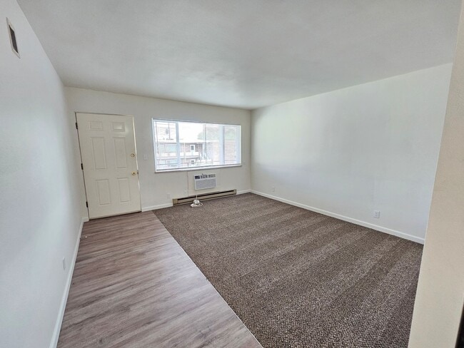 Photo - Newly Renovated One Bedroom Apartment- FREE rent for the month of July! Unit 615 S. Alder St #08