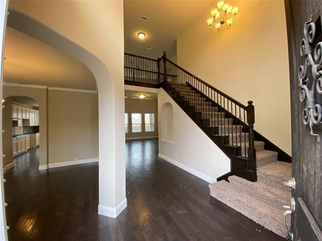Photo - 927 Bentley Drive