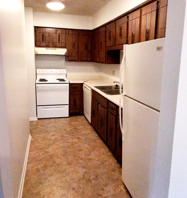 Building Photo - The Vue on Church Street Apartments