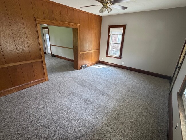 Photo - 1742 Midland Ave