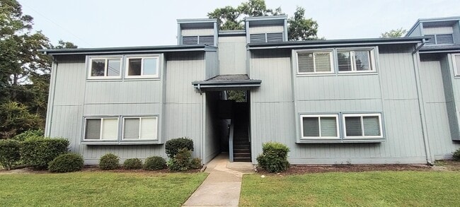 Photo - 10301 N Kings Hwy Apartment