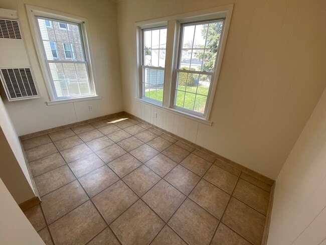 Photo - 3638 W Cornelia Ave Unidad #1