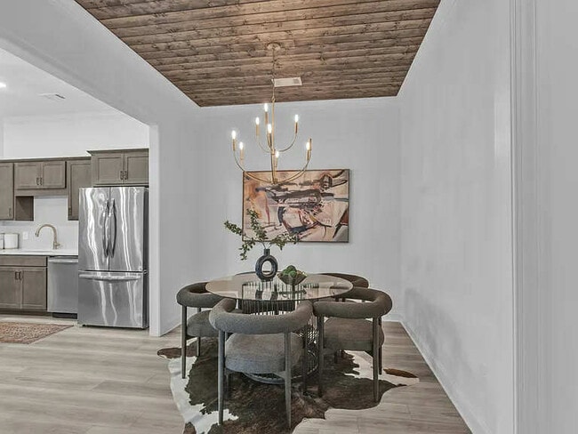 Photo - 1565 W Farmville Rd