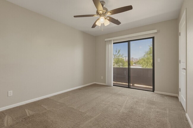 3120 N 37th St Unit The Grove