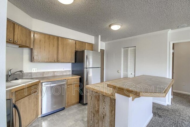 1301 Speer Blvd