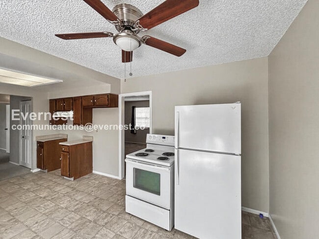 Photo - 7380 Colonial Dr