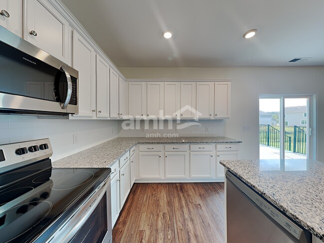 Photo - 2008 Bennett Dr