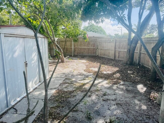 Photo - 602 N D St