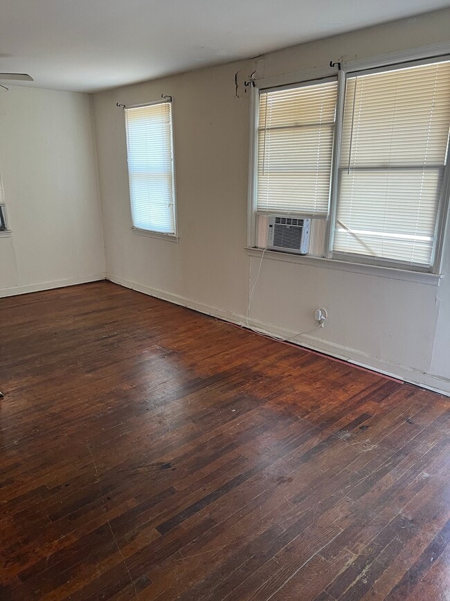 Photo - 1835 Bethlea Ave