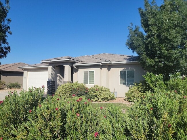 Photo - 4 Bedroom St. George Home with Bonus Room....