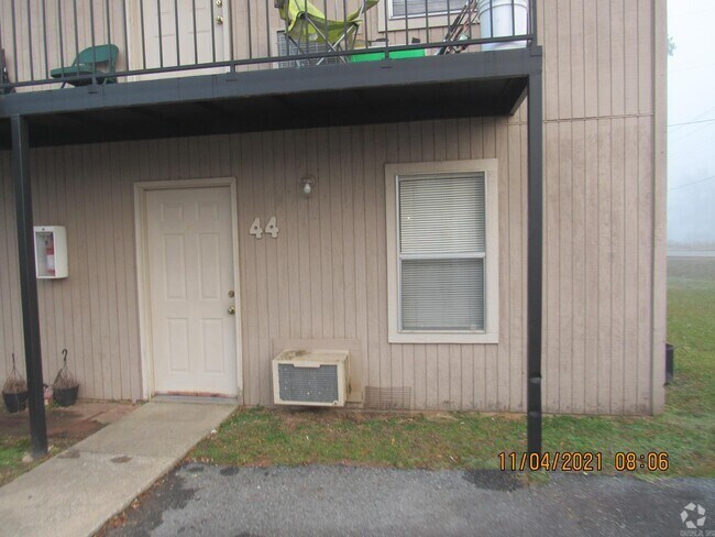 Building Photo - 1313 McNutt Rd Unit 44 Rental