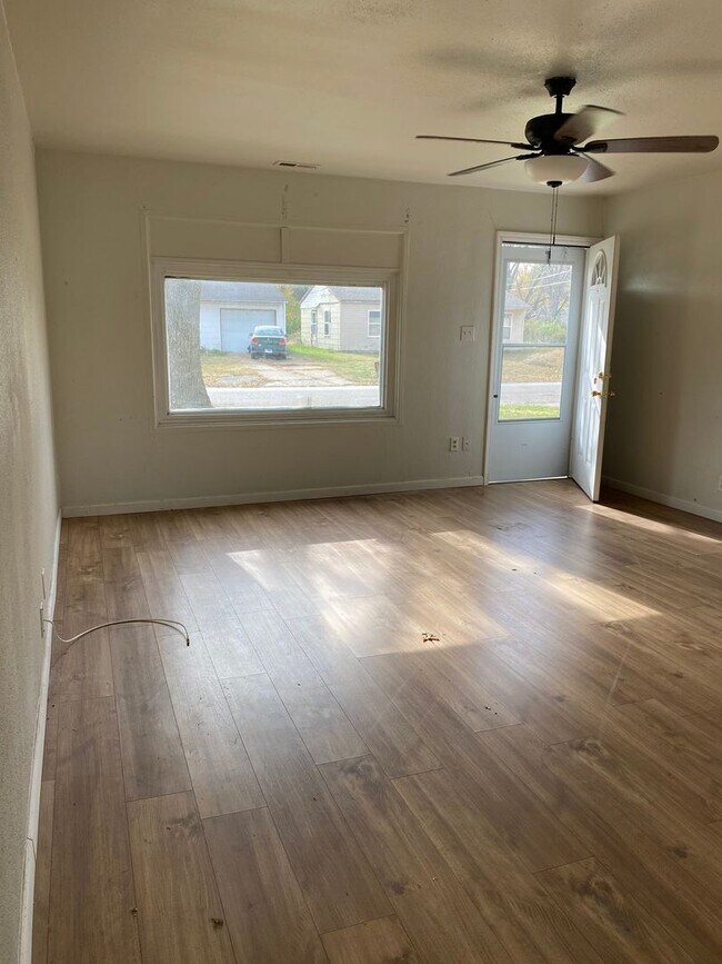 Photo - LIMITED TIME**NO APPLICATION FEE**1/2 OFF ...