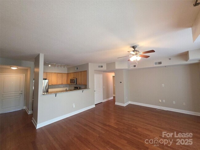 Photo - 1315 East Blvd Unit 404