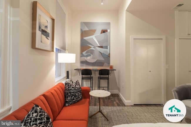 Photo - 8 E Fayette St Unit Apt 201