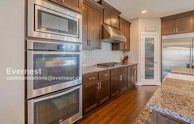 Photo - 5 Bed, 4 Bath / Section 8 Accepted / Available now!