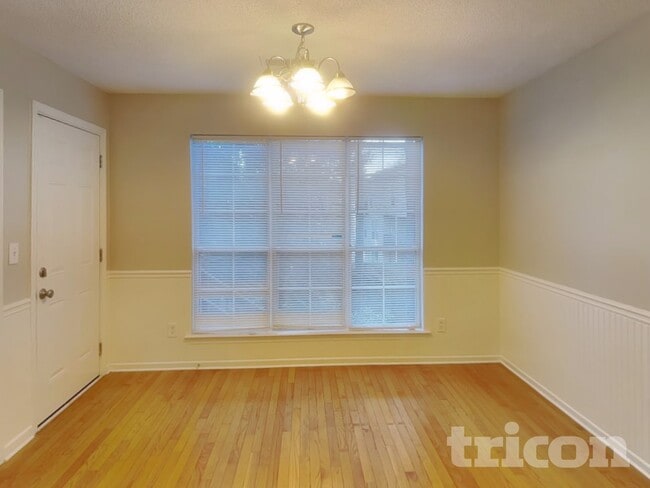 Photo - 547 Horseshoe Cir