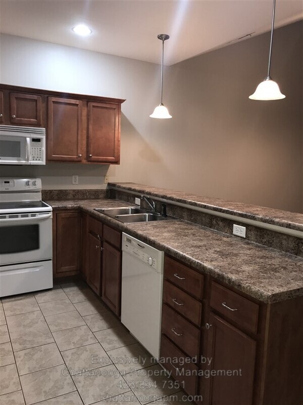 Photo - 2704 Stone Trace Dr