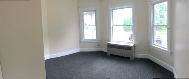 Building Photo - 11 Hickok Pl Rental