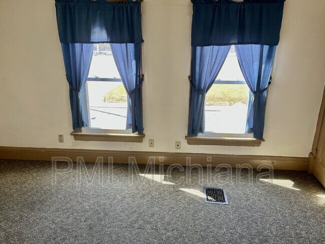 Photo - 232 La Porte Ave Unidad Apt. # A