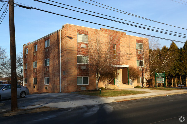 Building Photo - Kenneth House Apartments