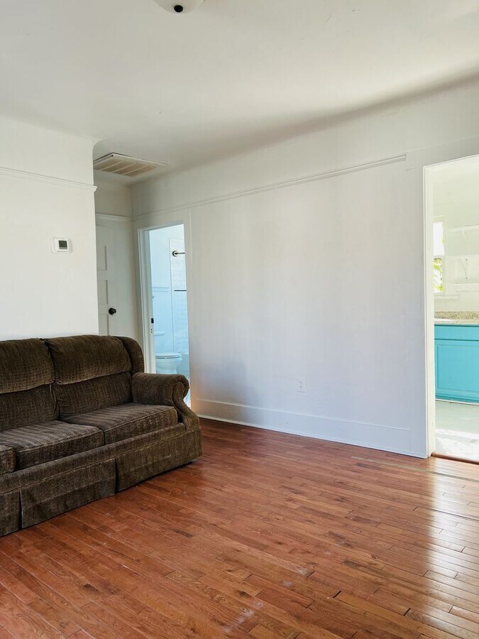 Photo - fjp1108-1112 Unit 1110 N MIro