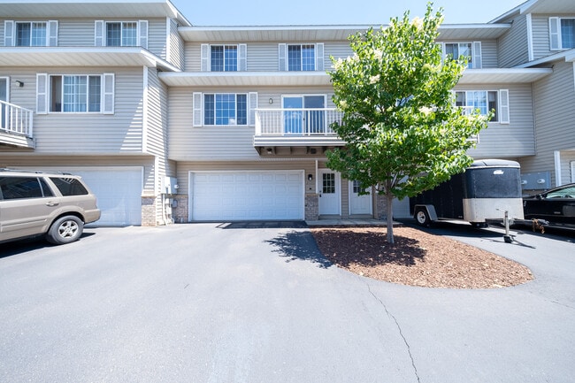 Building Photo - 2525 Cobble Hill Ct