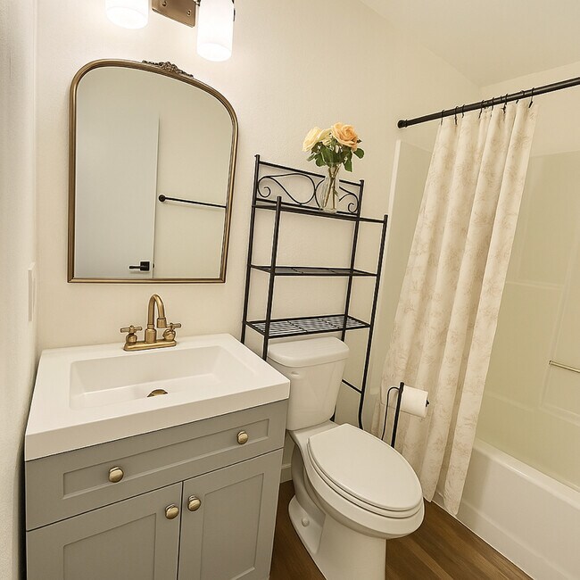 Photo - 1512 Henry Ave Unidad B