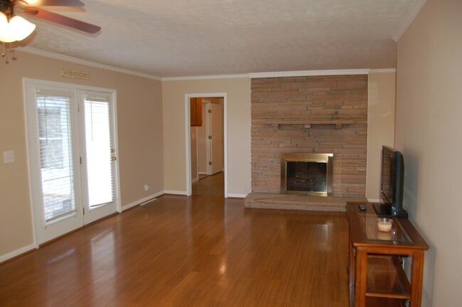 Photo - 5882 Clarksville Pike