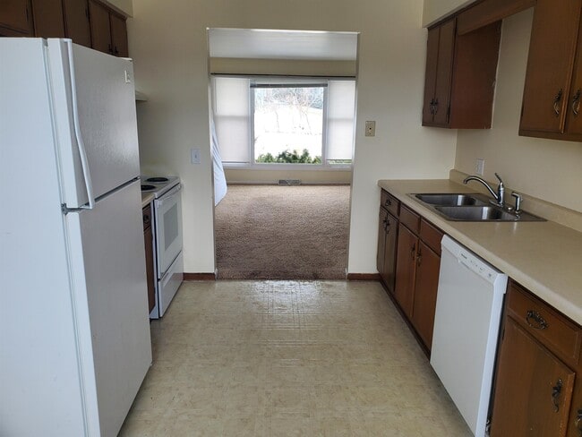 Photo - 6161 147th Ave