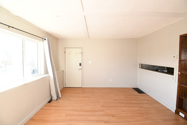 Photo - 1857 Juniper St