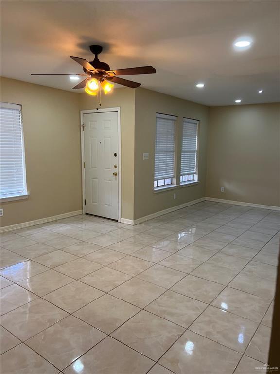 Photo - 17 Grayson Ave