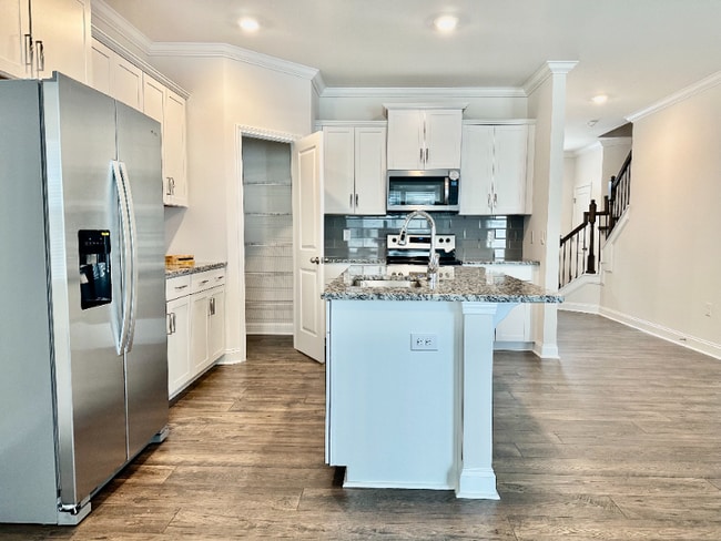 Photo - 175 Creekview Rd