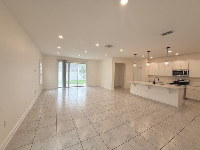 Photo - 32 Olivine Ct