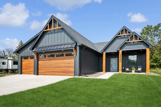 Building Photo - Stunning New Construction Home For Rent in White Bear Lake - One Level Living!