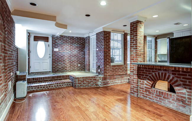 Photo - 869 Briarcliff Rd NE Townhome