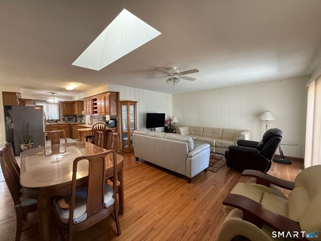 Photo - 14 Daniel Dr Unit 14