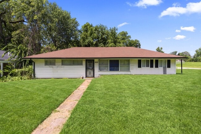 Photo - 9835 Winkler Dr