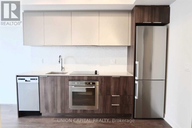 Photo - 2 Sonic Way Unit 2803