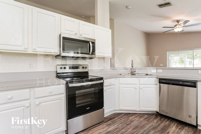 Photo - 1528 Graduate Ct