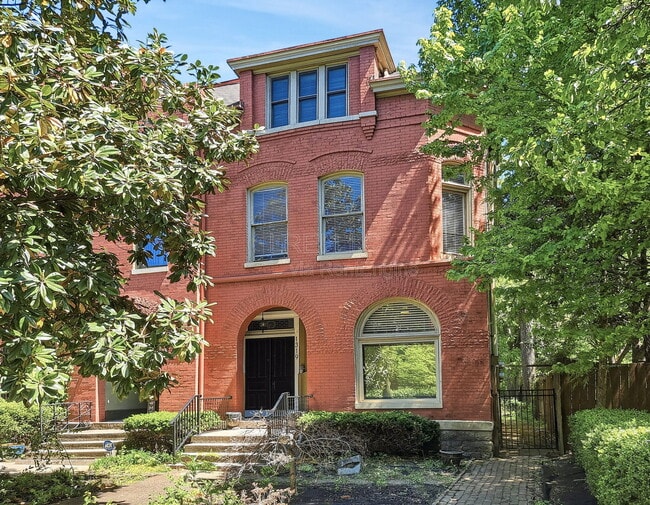 Building Photo - 1319 S 2nd St Unit 1