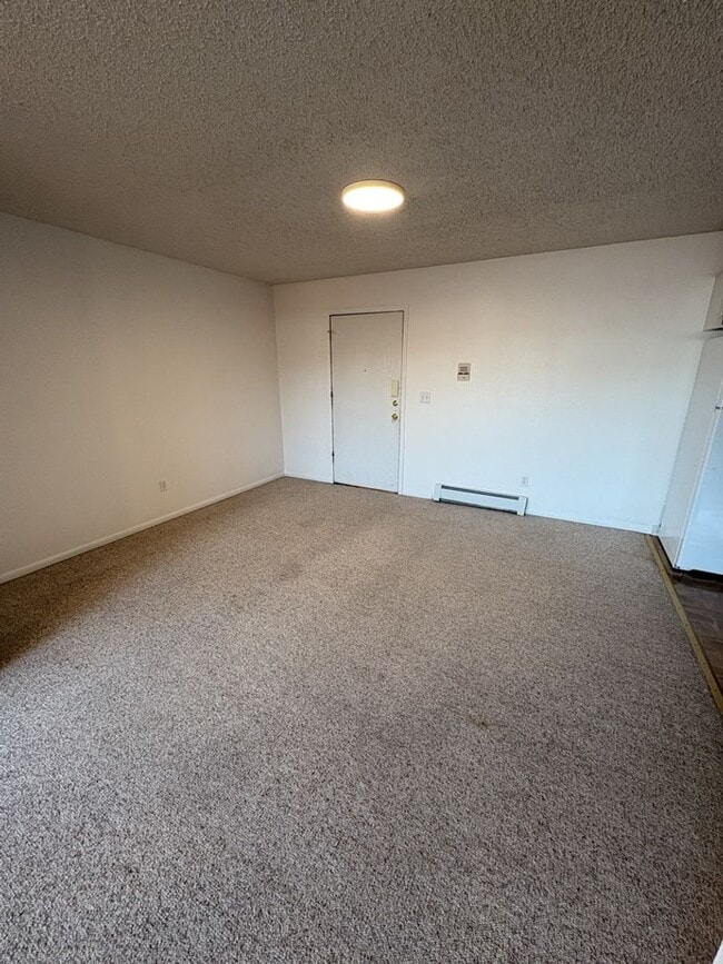 Photo - 1 Bed 1 Bath + Flex Room - Updated! Unit 39