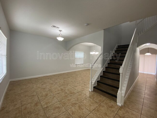 Photo - 1913 Thetford Cir