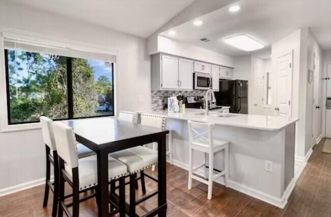 Photo - 4109 Pinehurst Cir