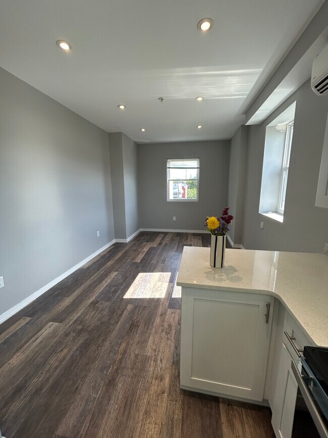 1151 S 52nd St Unidad B