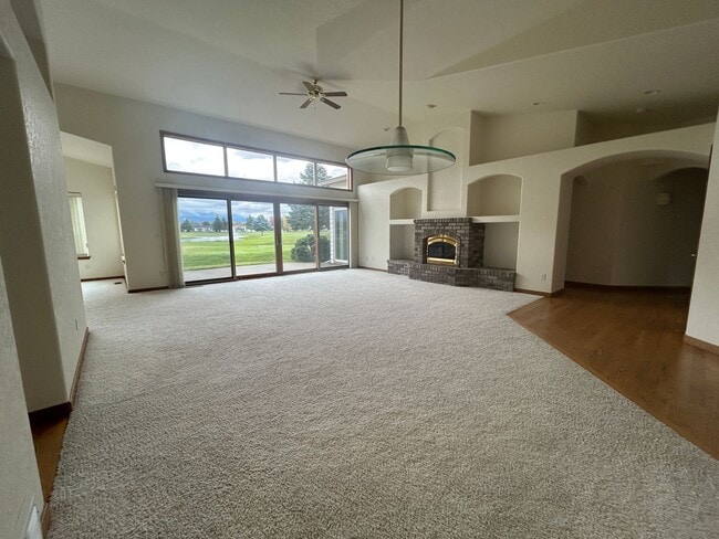 Photo - Beautiful Home on Village Greens with Vaul...