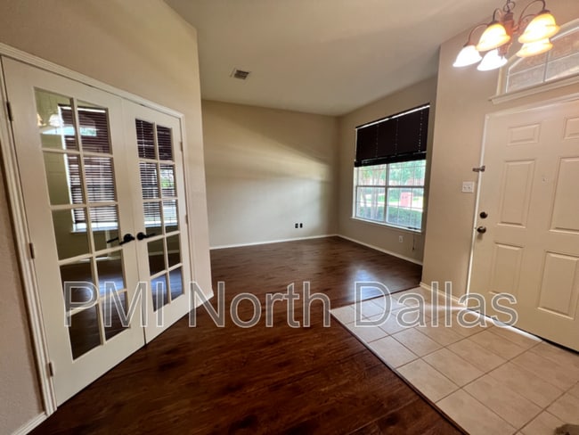 Photo - 5812 White Pine Dr