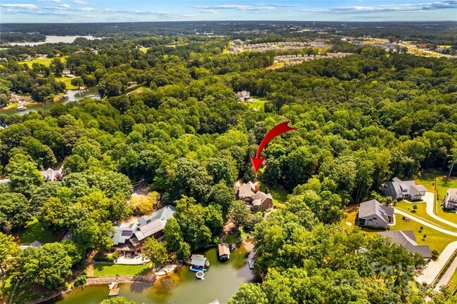 Photo - 709 Normandy Rd