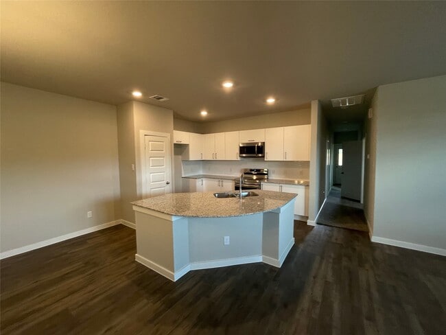 Photo - 9801 Grosbeak Ln